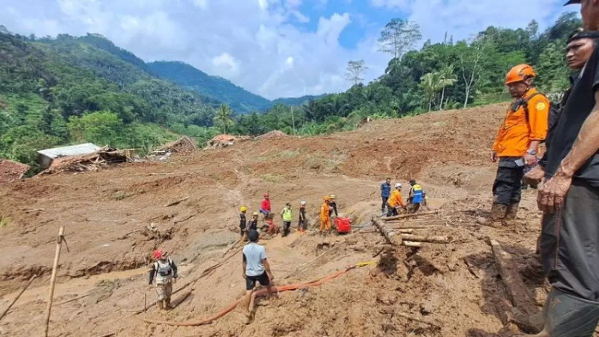Bencana-longsor-terjadi-di-Bandung-Barat
