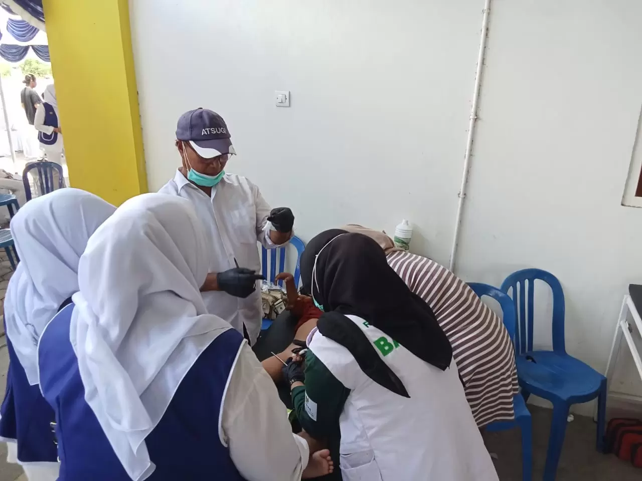 Foto: Kegitan sunat massal gratis oleh IWAPI dan Baznas Kota Bima (Eldan Kabar Baru)