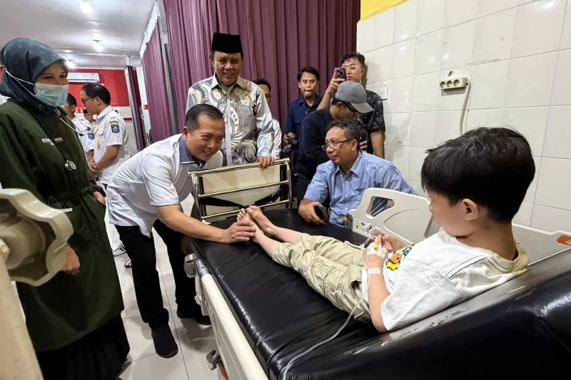 Foto: Gubernur Nusa Tenggara Barat (NTB) Dr. Lalu Muhamad Iqbal, meninjau progres pembangunan fasilitas di Rumah Sakit Umum Daerah (RSUD) Manambai Abdulkadir.