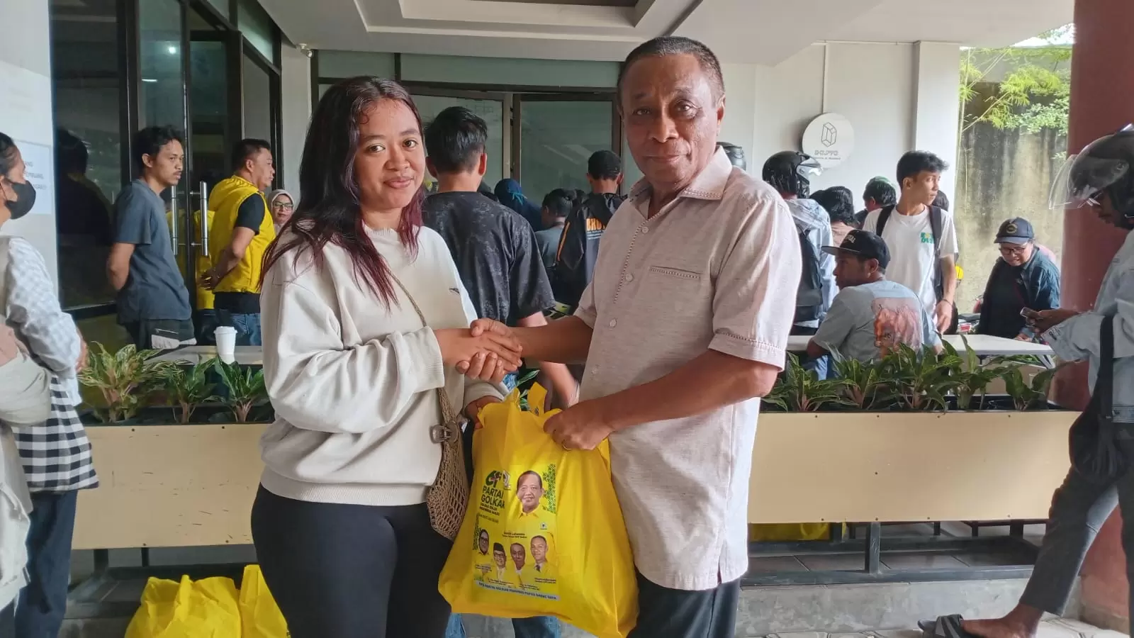 Ketua Harian DPD Golkar Papua Barat Daya Max A. Hehanussa
