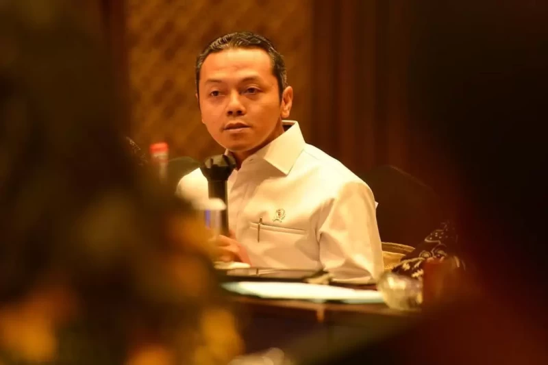 0d645fa1-a8b8-4f49-827a-19989637e78b