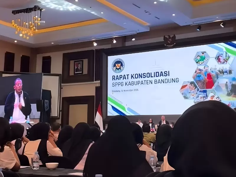 Anggota DPR RI, Cucun Ahmad Syamsurijal saat Rapat Konsolidasi SPPG Kabupaten Bandung (Dok. Tangkapan Layar, Rasyid)