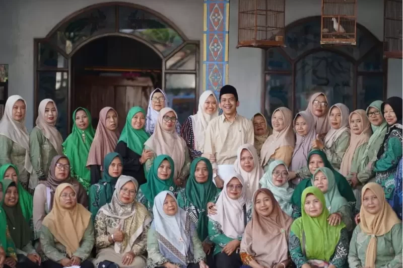 Gus Haidar, Anggota DPRD Jombang bersama Guru Ngaji di Jombang saat Reses