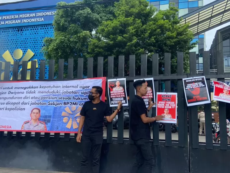 Desain tanpa judul - 2025-11-26T170044.676