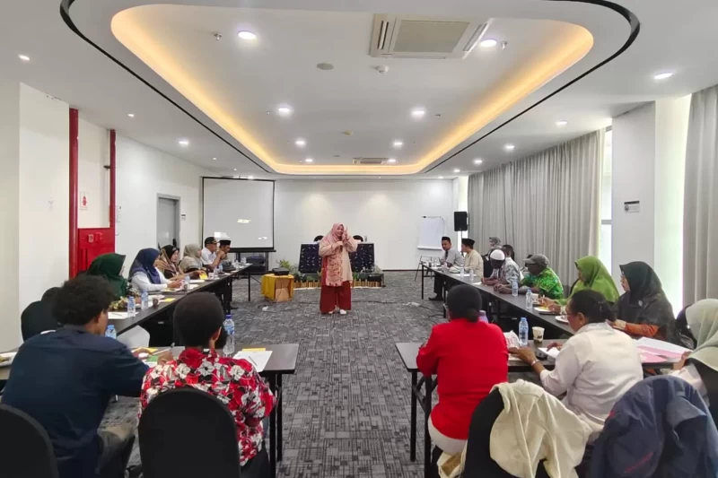 Pelatihan Penguatan Kapasitas Pendamping Keluarga yang berlangsung pada 19–21 November 2025 di M Hotel, Kota Sorong.