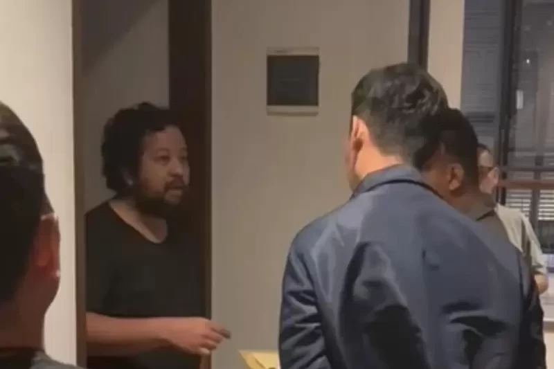 Desain tanpa judul - 2025-12-12T003957.813