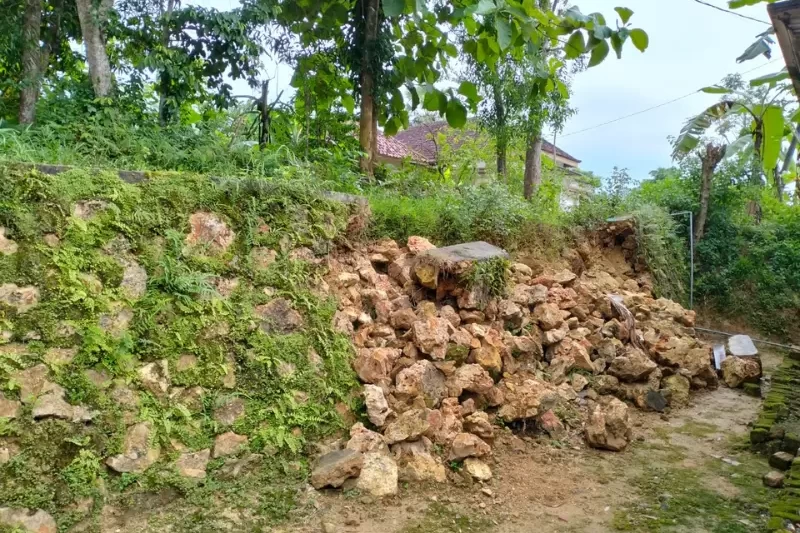 Desain tanpa judul - 2025-12-23T120350.149