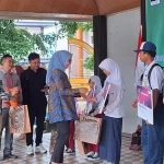 BRI Cabang Praya Salurkan PIP bagi Siswa SD, SMP dan SMA di SMA Negeri 4 Praya