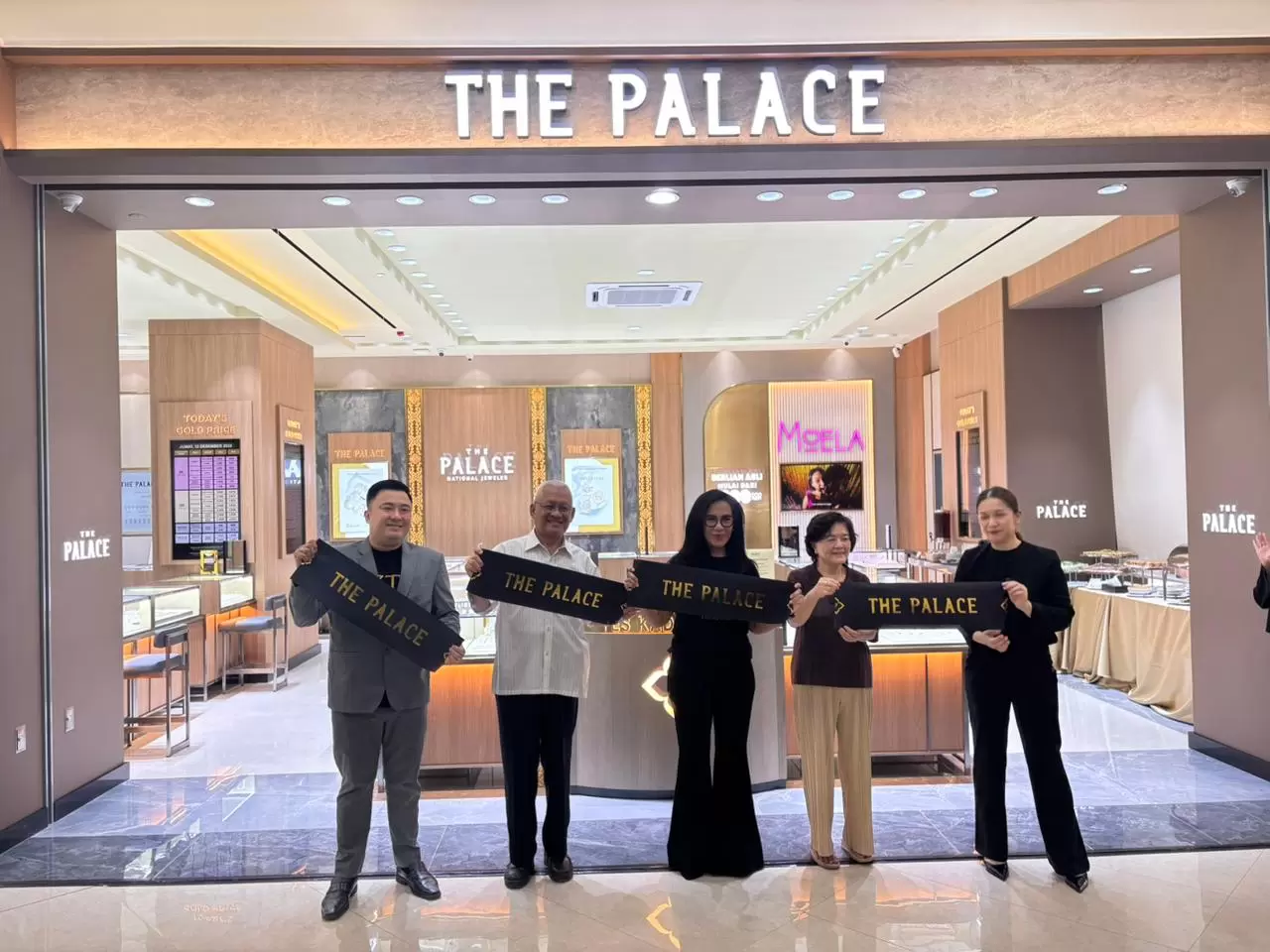 Grand Opening The Palace Jeweler