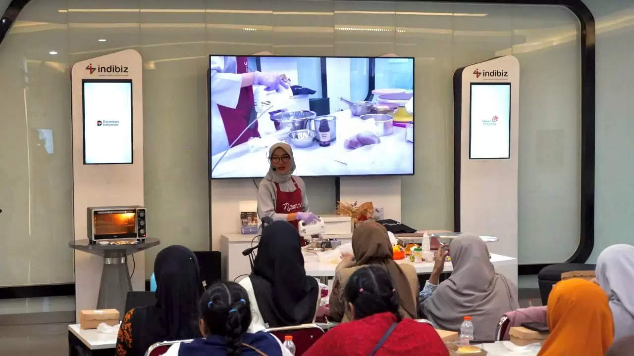 Jelang Hari Ibu, Indibiz KTI Gelar Baking Class Inspiratif