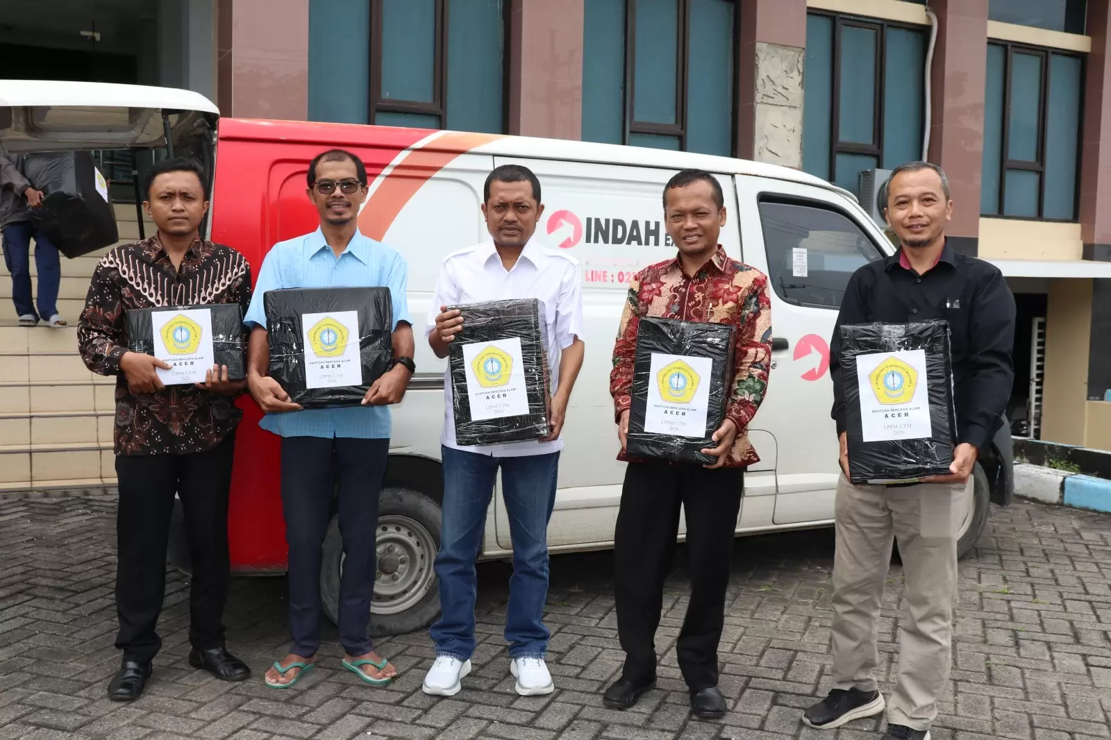 b9d53506-3454-4c5e-8694-d67c381c92c5