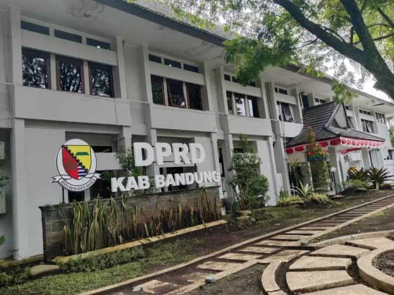 Desain tanpa judul - 2026-01-12T183526.045