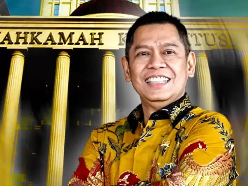 Adies Kadir jadi hakim MK (Dok. acehground.com)