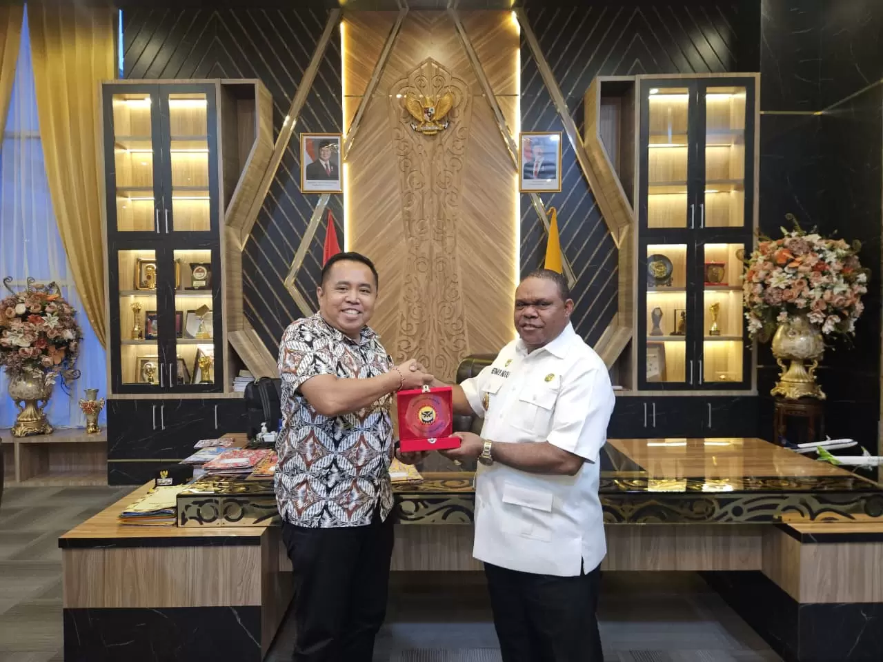 Densus 88 dan Bupati Manokwari Perkuat Silaturahmi Jaga Kamtibmas