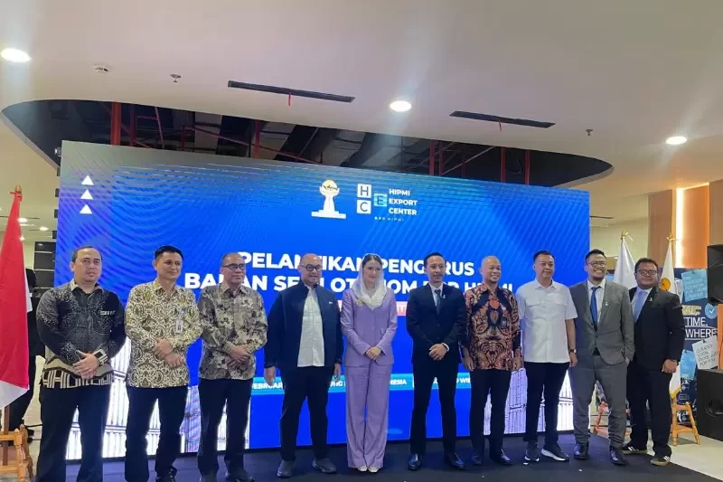 Wamendag Dyah Roro Esti Widya Putri bersama HIPMI Export Center