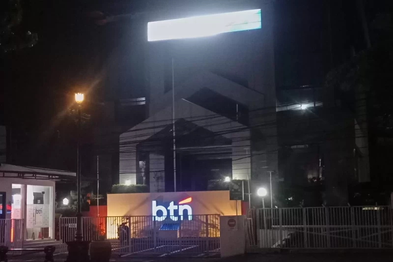 Gedung Bank BTN dikawasan Cakranegara