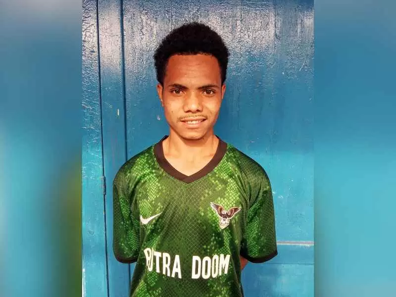 Penyerang muda Putra Doom FC, Alan Auge Mampioper
