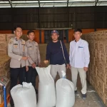 Polda Papua Barat Daya Serap Jagung Pipil Petani Lewat Bulog Sorong