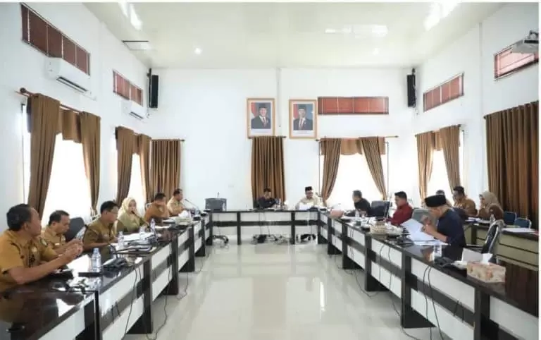 Komisi II DPRD Rohul Gelar RDP Terkait Tunda Salur DBH dan Pajak Air Permukaan
