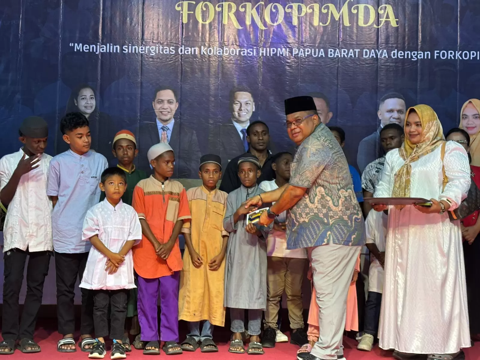Santunan ke Anak Yatim oleh BPC HIPMI PBD