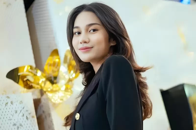 Azizah Salsha (Foto: Instagram/azizahsalsha_)