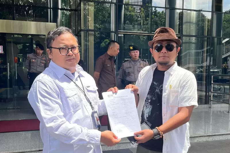 Musfiq, Aktivis Jawa Timur bocorkan merek rokok ilegal ke KPK (Dok. Istimewa)