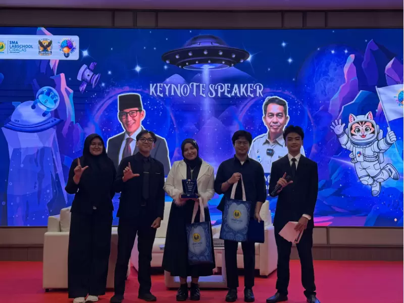 Desain tanpa judul - 2026-04-15T190447.412