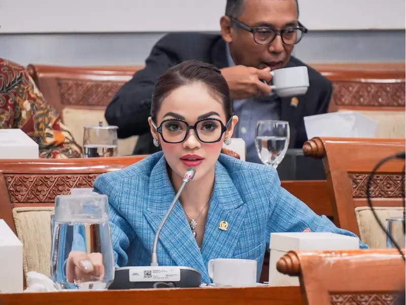 Desain tanpa judul - 2026-04-18T233816.327