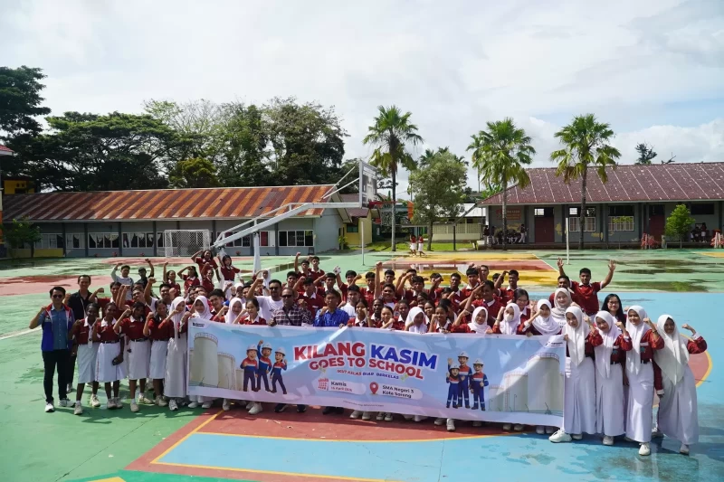 Kilang Kasim Goes To School, Bangkitkan Semangat Energi Siswa SMAN 3 Kota Sorong