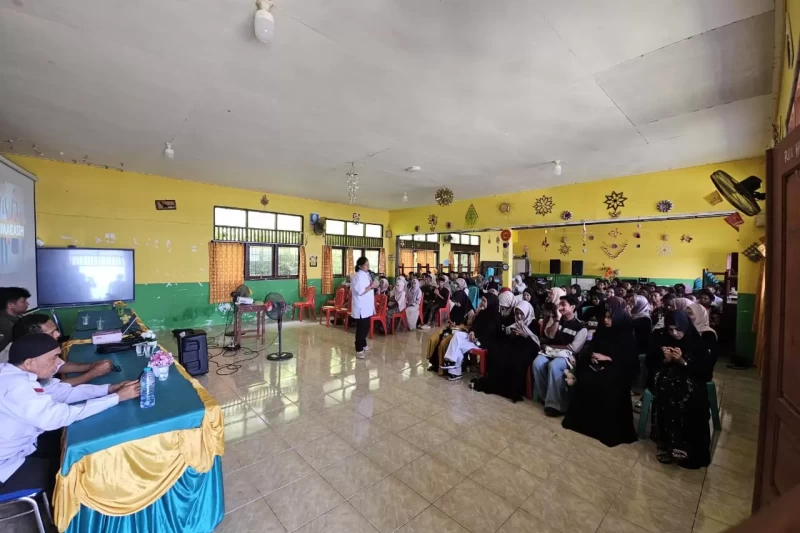 Satgaswil Papua Barat Edukasi Siswa SMA Negeri 2 Fakfak Cegah Radikalisme di Media Sosial