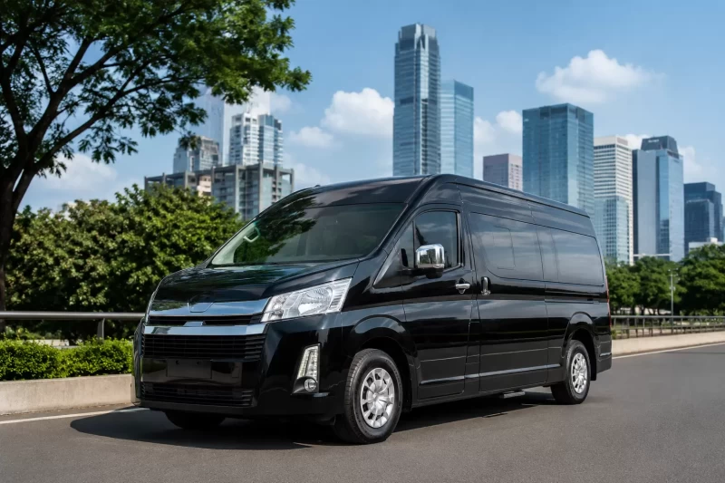 Layanan Sewa Hiace Premio di Jakarta