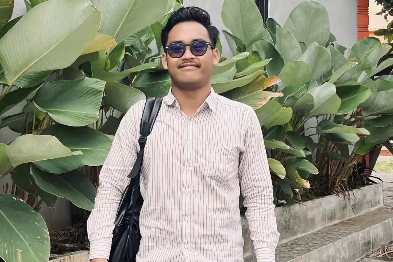 Penulis adalah Ach Nur Fairuzie, Mahasiswa Biologi UNISMA