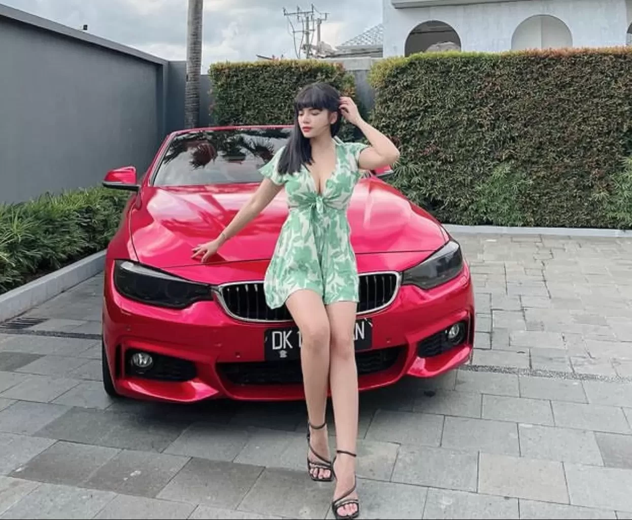 Rekomendasi Sewa Mobil Mewah di Bali