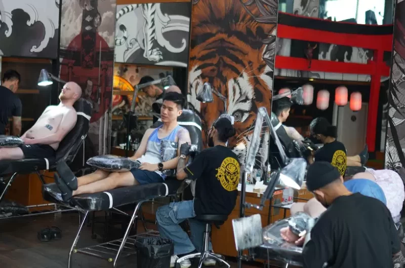 Cover Up dan Fine Line Tattoo