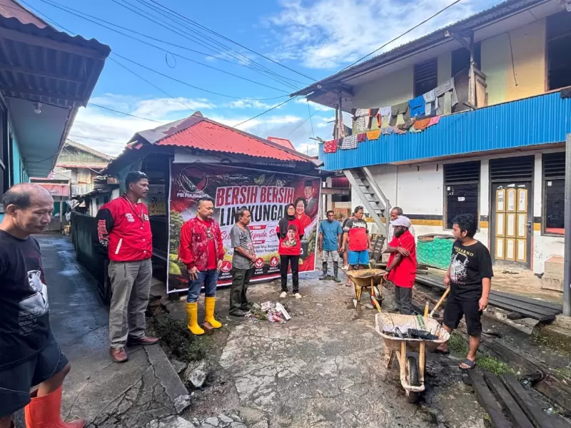 DPC PDI Perjuangan Kota Sorong Gelar Aksi Bersih Lingkungan