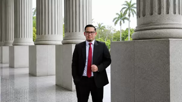 Adam Ilyas, S.H., M.H. (Pendiri Literasi Hukum Indonesia)