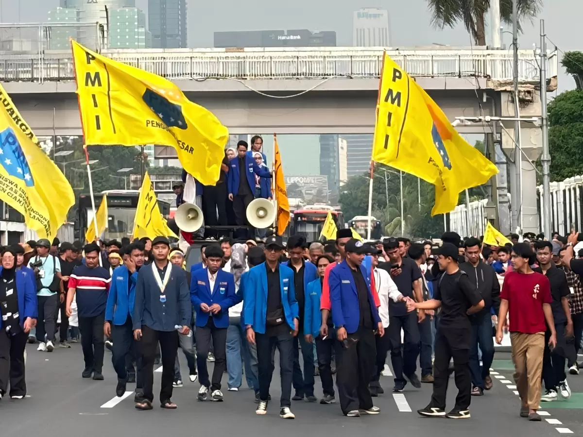 PB PMII saat menggelar Aksi Nasional bertajuk Evaluasi Total Kabinet Merah Putih Prabowo–Gibran (Foto: Istimewa)