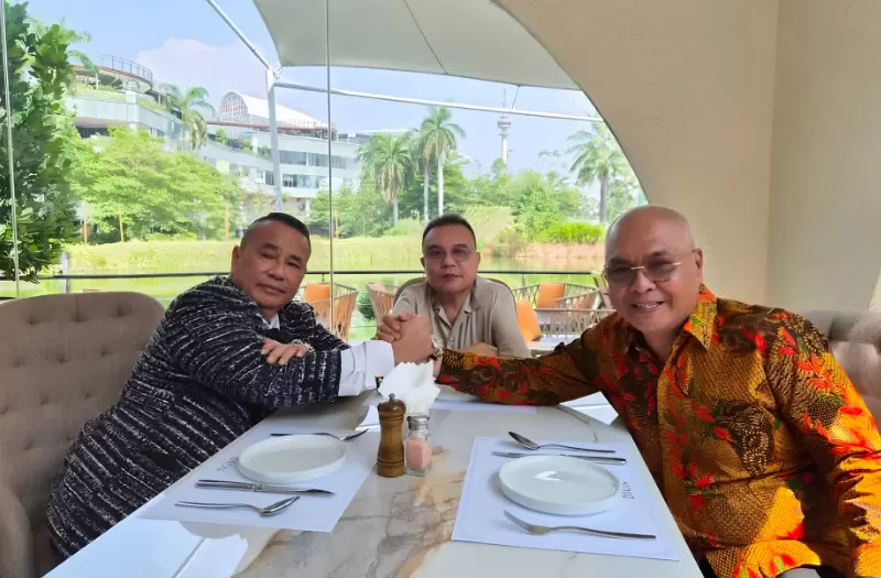 Silaturrahmi antara Sufmi Dasco, Hotman Paris, dan Ketua PWI (Foto: Dok. instagram @sufmi_dasco)