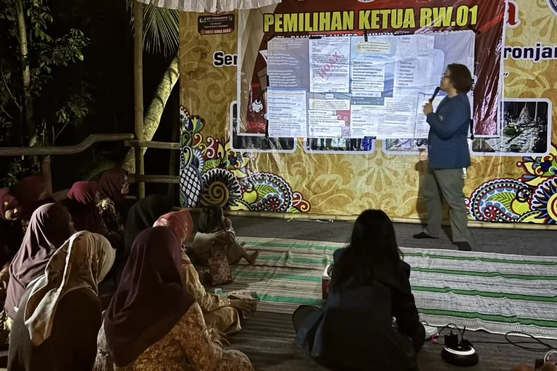 Pemaparan Materi oleh Josh