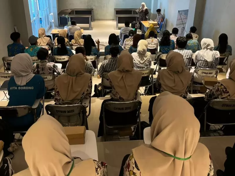 Suara Muda dari Timur Dorong Remaja Sorong Berani Menulis - 1