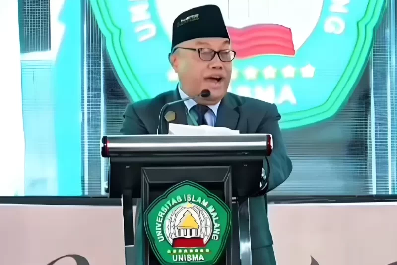 Rektor Universitas Islam Malang (UNISMA), Prof. Drs. H. Junaidi, M.Pd., Ph.D.