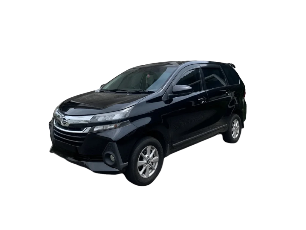 Xenia R 2021 Hitam